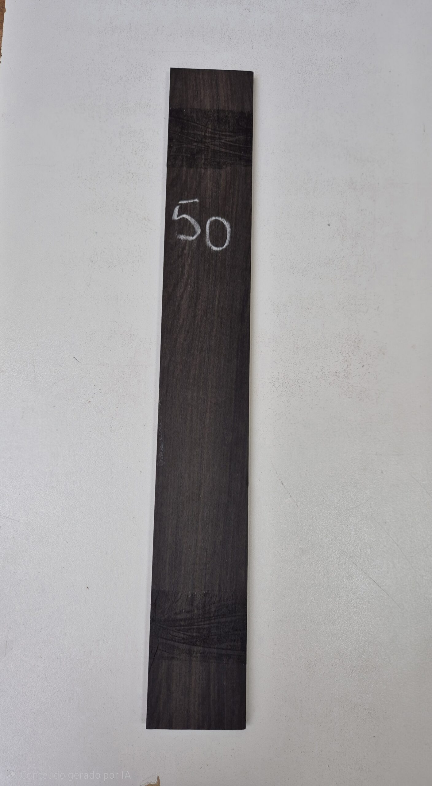 20261014_115536(1) Escala de Royal Black Wood nº 50 - Imagem 1